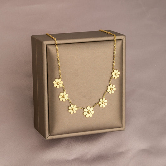 LOVVE Soleil Sunflower Necklace