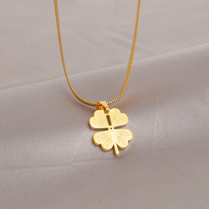 LOVVE Four-Leaf Clover Necklace