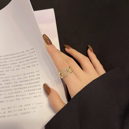 LOVVE Aura Finger Ring