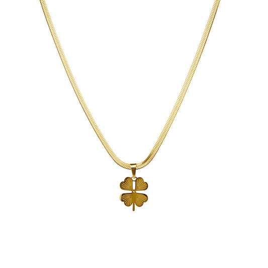 LOVVE Four-Leaf Clover Necklace